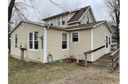 424 S Wisconsin Ave, Muscoda, WI 53573