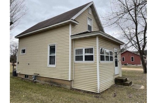 424 S Wisconsin Ave, Muscoda, WI 53573