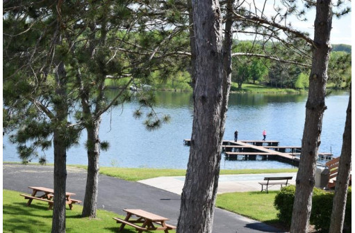 L430 Summit Point Dr, La Valle, WI 53941