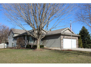 480 Dahl Dr DeForest, WI 53532