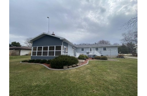 208 E Wisconsin Ave, Monticello, WI 53570