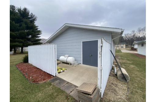 208 E Wisconsin Ave, Monticello, WI 53570