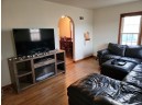 920 8th St, Baraboo, WI 53913