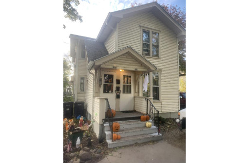 435 N Terrace St, Janesville, WI 53548