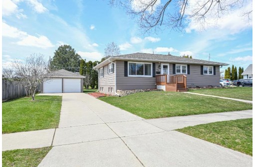 325 N Grant Ave, Janesville, WI 53548