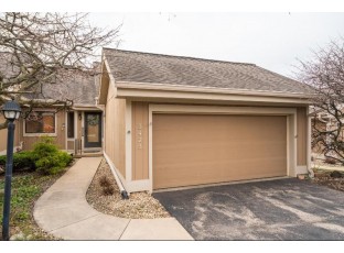 3423 Valley Creek Cir Middleton, WI 53562