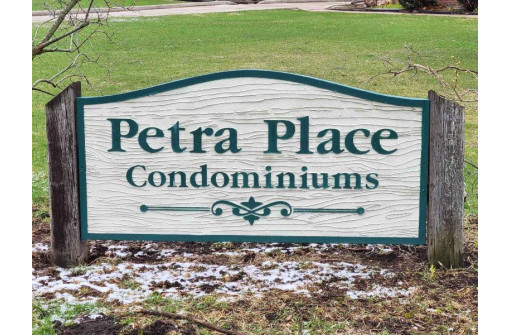 1125 Petra Pl 4, Madison, WI 53713