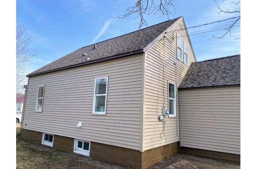 619 N Michigan St, Prairie Du Chien, WI 53821