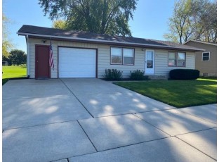 208 W 21st St Monroe, WI 53566