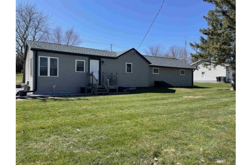 324 S Cedar St, Horicon, WI 53032