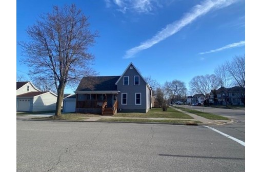 122 W Brownell St, Tomah, WI 54660