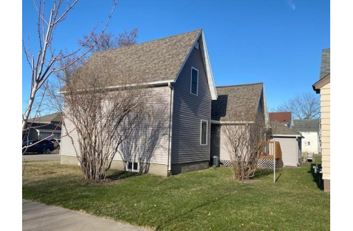 122 W Brownell St, Tomah, WI 54660