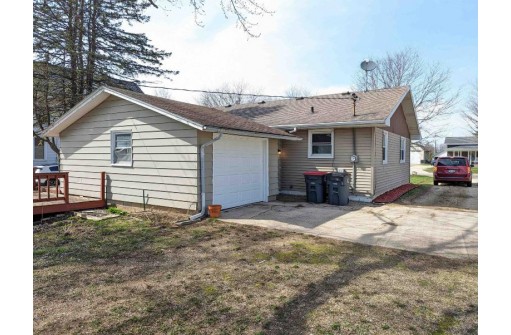 439 E Main St, Evansville, WI 53536