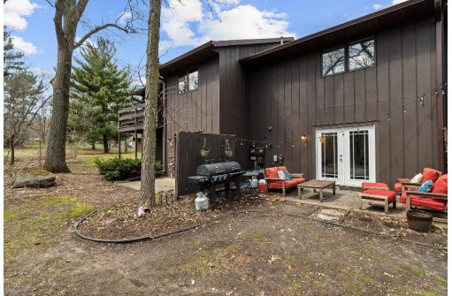 35 Hickory Hollow Dr, Madison, WI 53705