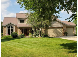 25 Autumnwood Cir Madison, WI 53719