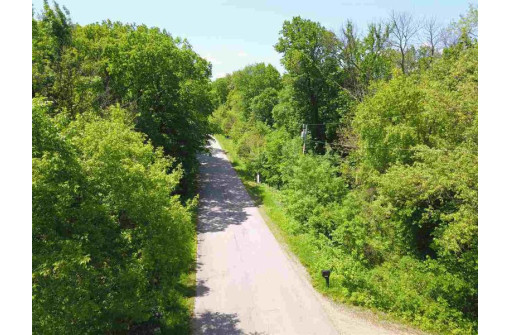 N4699 St Lawrence Bluff Rd, Poynette, WI 53955