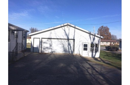 N1358 Fair St, Lodi, WI 53555