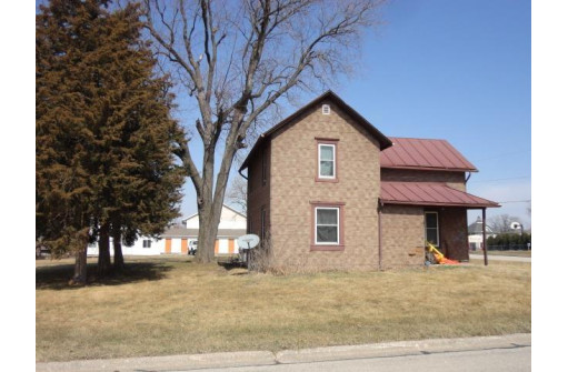 810 W Madison St, Platteville, WI 53818