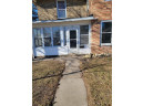 1038 W Wisconsin St, Portage, WI 53901-1558