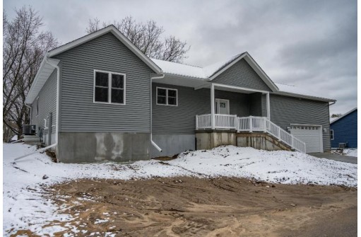 N6730 Turtle Lane, Pardeeville, WI 53954