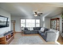 201 Hanneman Blvd, Mount Horeb, WI 53572