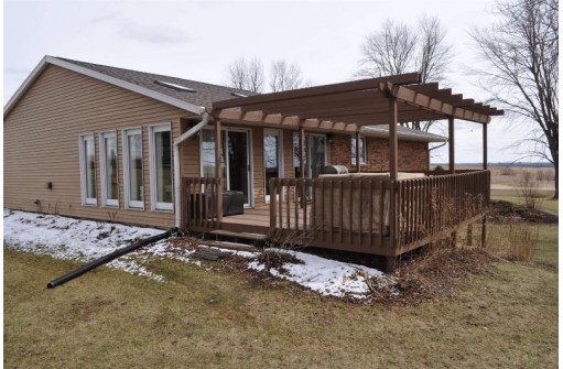 10960 Straubhaar Rd, Blue Mounds, WI 53517