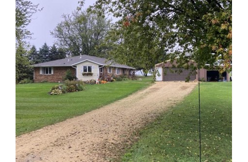 10960 Straubhaar Rd, Blue Mounds, WI 53517