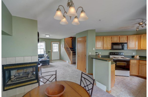 2011 Mckenna Blvd, Madison, WI 53711