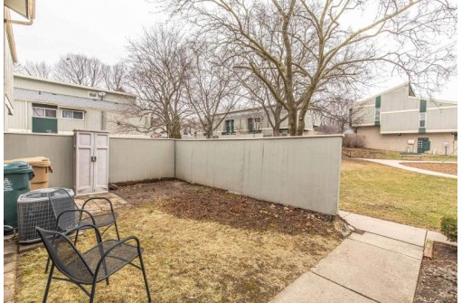 514 East Bluff, Madison, WI 53704