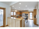 5846 Persimmon Dr, Fitchburg, WI 53711