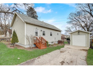 1129 Ruskin St Madison, WI 53704