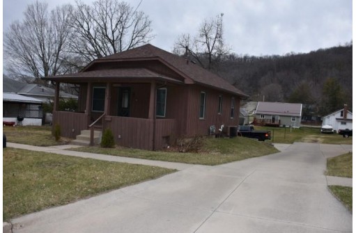 844 E Kinder St, Richland Center, WI 53581