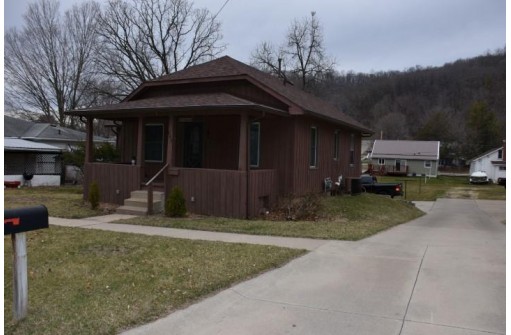 844 E Kinder St, Richland Center, WI 53581