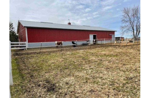 7509 S Meixner Rd, DeForest, WI 53532