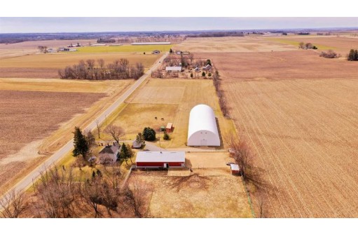 7509 S Meixner Rd, DeForest, WI 53532