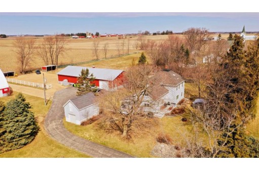 7509 S Meixner Rd, DeForest, WI 53532