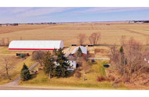 7509 S Meixner Rd, DeForest, WI 53532