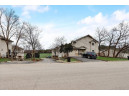 452 Meadowridge Cir, Lake Mills, WI 53551