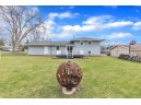 4374 Curry Ln, Windsor, WI 53598