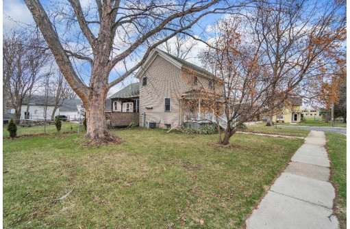 539 Norton St, Lake Mills, WI 53551