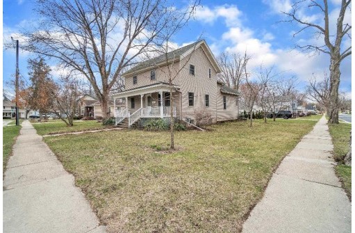 539 Norton St, Lake Mills, WI 53551