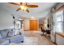 511 Meadow View Ln, DeForest, WI 53532