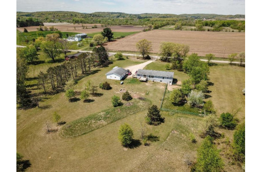 N5838 Davies Rd, New Lisbon, WI 53950