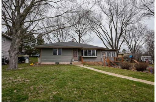 728 Yahara St, DeForest, WI 53532