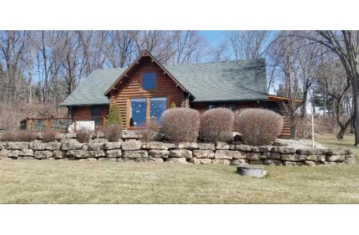 S1116 Hopi Ct, La Valle, WI 53941