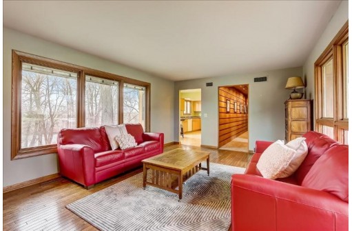 769 Pinecrest Dr, Jefferson, WI 53549