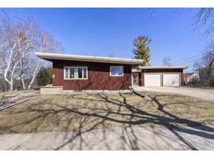 701 Fairfield Dr Beaver Dam, WI 53916