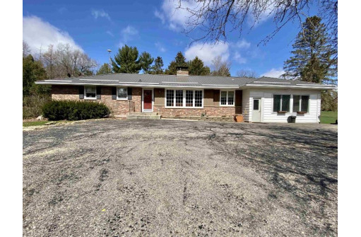 N2591 Richland Rd, Monroe, WI 53566