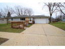 930 E Prospect St, Lake Mills, WI 53551