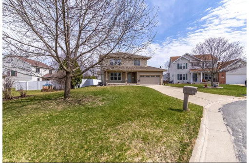 10 Prescott Cir, Madison, WI 53719